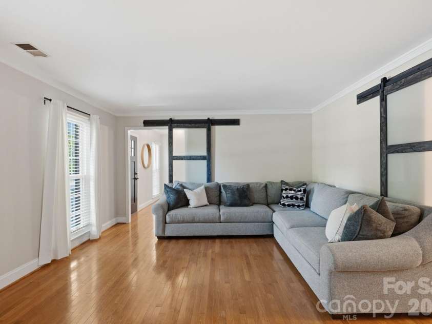 9918 Ridgemore Drive, Charlotte, NC 28277.  MLS# CAR4350332, YatesRealty ID 25152. 