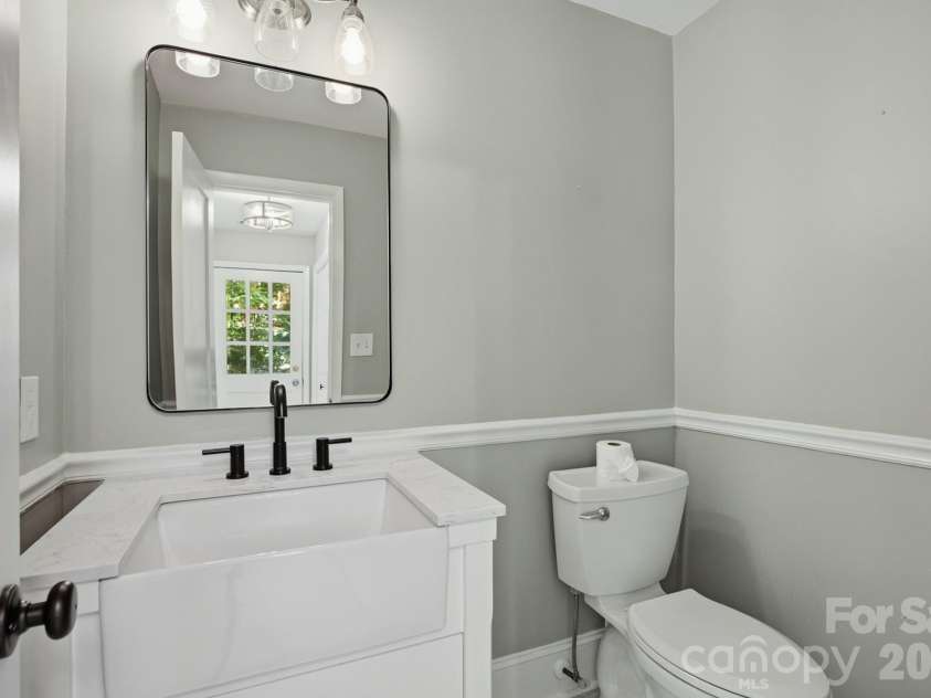 9918 Ridgemore Drive, Charlotte, NC 28277.  MLS# CAR4350332, YatesRealty ID 25152. 