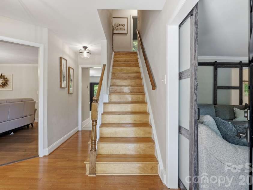 9918 Ridgemore Drive, Charlotte, NC 28277.  MLS# CAR4350332, YatesRealty ID 25152. 
