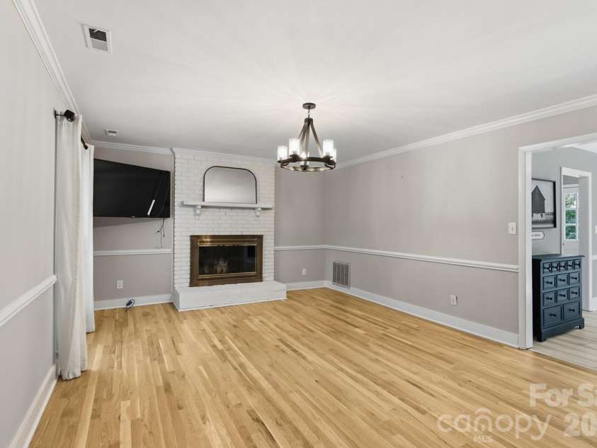 9918 Ridgemore Drive, Charlotte, NC 28277.  MLS# CAR4350332, YatesRealty ID 25152. 