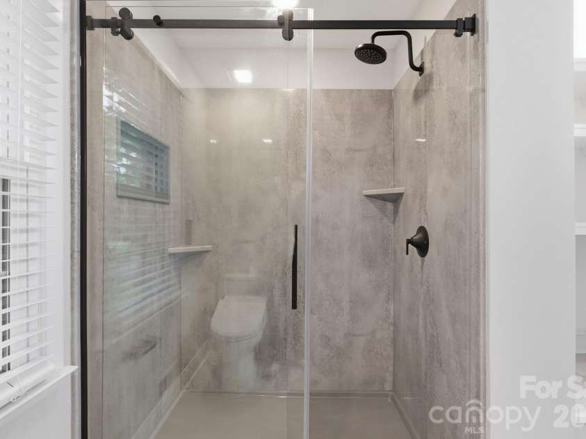 9918 Ridgemore Drive, Charlotte, NC 28277.  MLS# CAR4350332, YatesRealty ID 25152. 