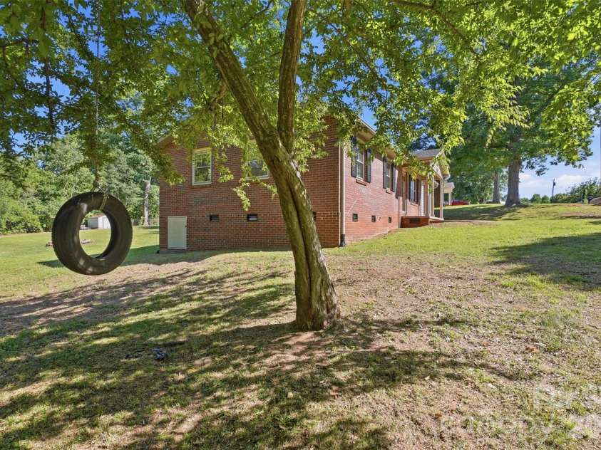 1903 Robyn Avenue, Shelby, NC 28152.  MLS# CAR4380582, YatesRealty ID 25153. 