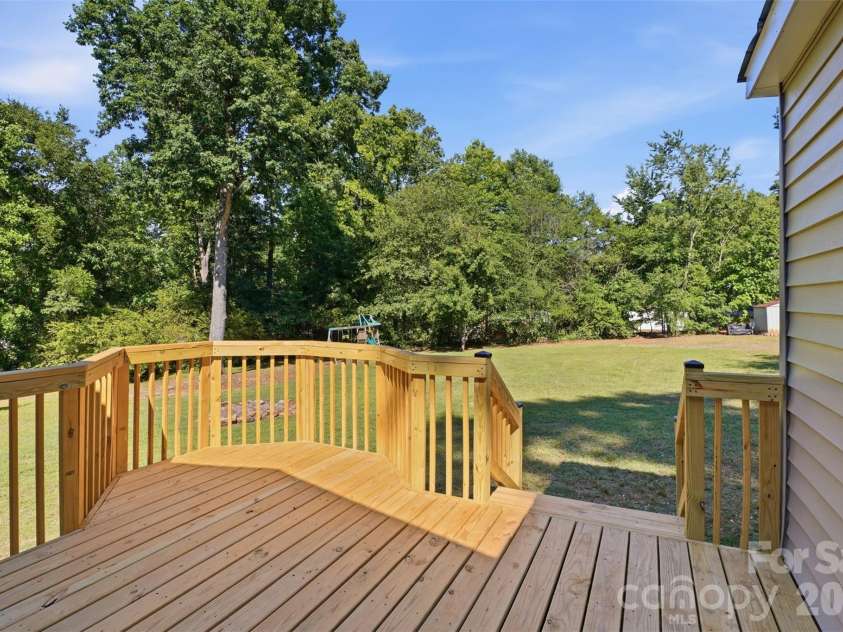 1903 Robyn Avenue, Shelby, NC 28152.  MLS# CAR4380582, YatesRealty ID 25153. 