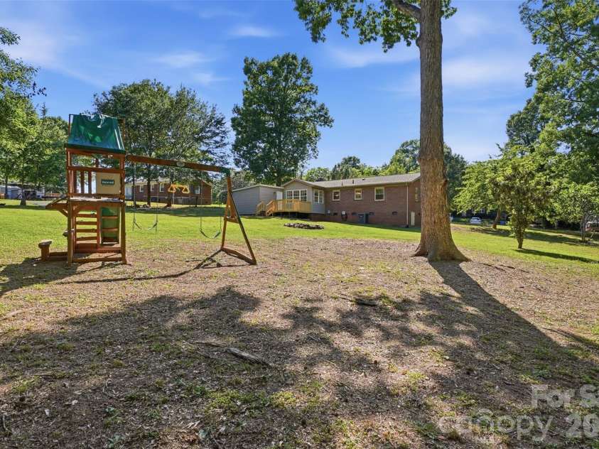 1903 Robyn Avenue, Shelby, NC 28152.  MLS# CAR4380582, YatesRealty ID 25153. 