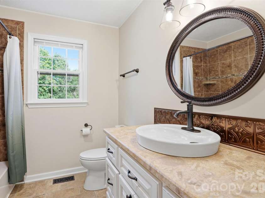 1903 Robyn Avenue, Shelby, NC 28152.  MLS# CAR4380582, YatesRealty ID 25153. 