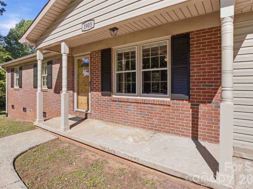 1903 Robyn Avenue, Shelby, NC 28152.  MLS# CAR4380582, YatesRealty ID 25153. 