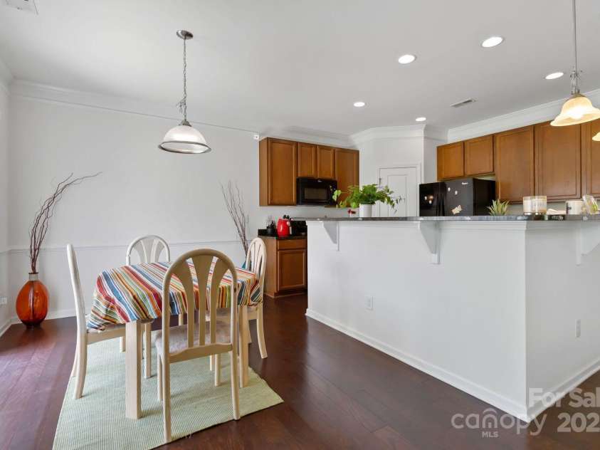 2932 Berry Creek Road, Charlotte, NC 28214.  MLS# CAR4280392, YatesRealty ID 25153. 