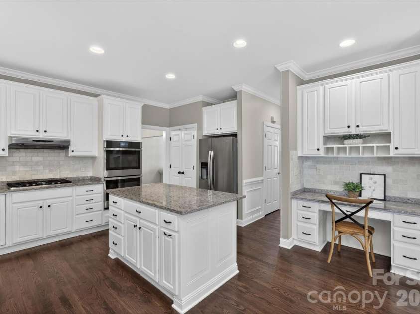607 Birchwood Drive, Waxhaw, NC 28173.  MLS# CAR4383614, YatesRealty ID 25154. 