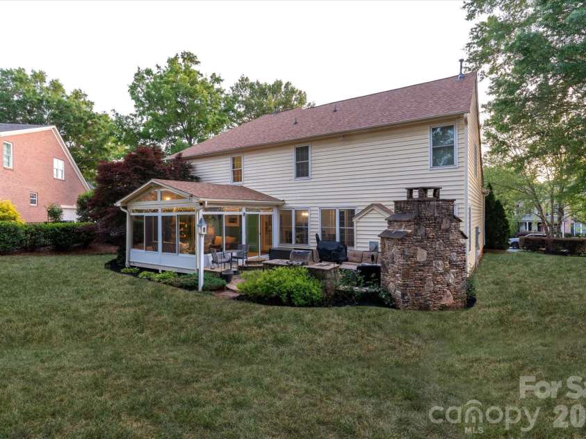 607 Birchwood Drive, Waxhaw, NC 28173.  MLS# CAR4383614, YatesRealty ID 25154. 