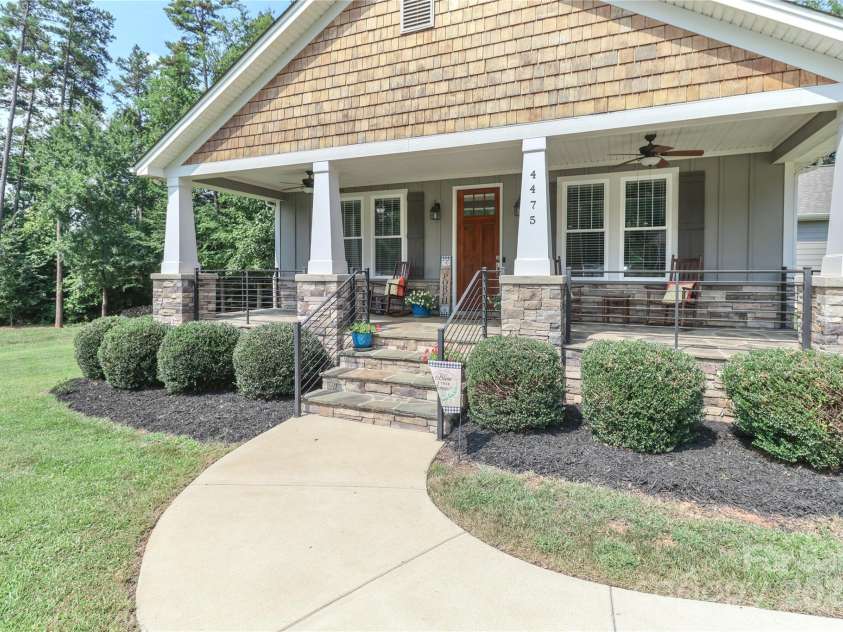 4475 North Wynswept Drive, Maiden, NC 28650.  MLS# CAR4279954, YatesRealty ID 25156. 