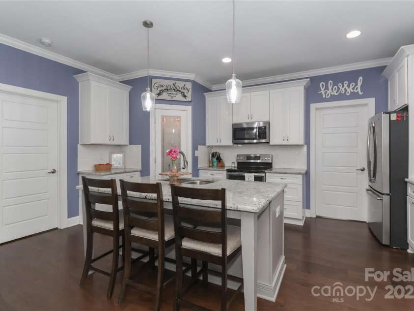 4475 North Wynswept Drive, Maiden, NC 28650.  MLS# CAR4279954, YatesRealty ID 25156. 