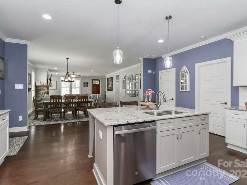 4475 North Wynswept Drive, Maiden, NC 28650.  MLS# CAR4279954, YatesRealty ID 25156. 