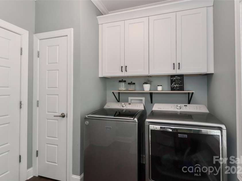 4475 North Wynswept Drive, Maiden, NC 28650.  MLS# CAR4279954, YatesRealty ID 25156. 