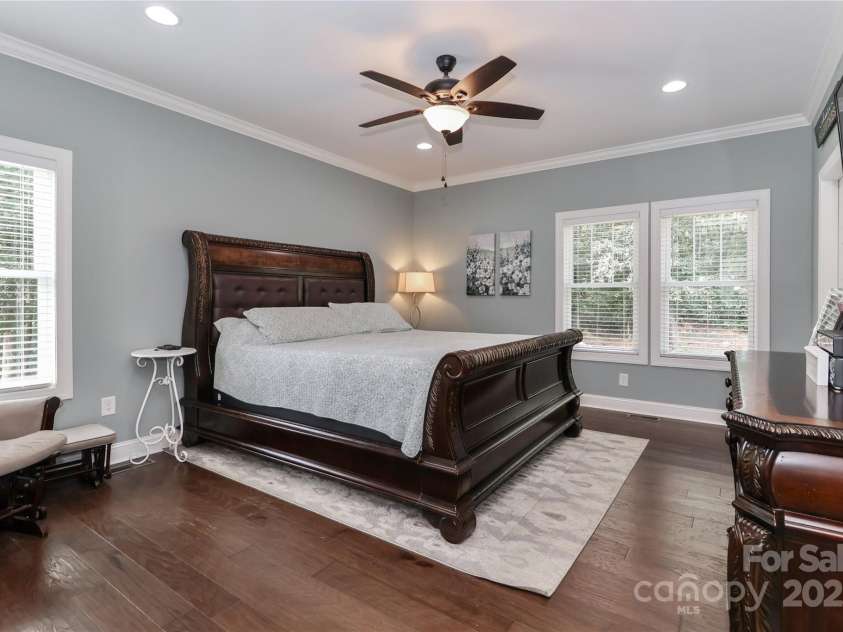 4475 North Wynswept Drive, Maiden, NC 28650.  MLS# CAR4279954, YatesRealty ID 25156. 