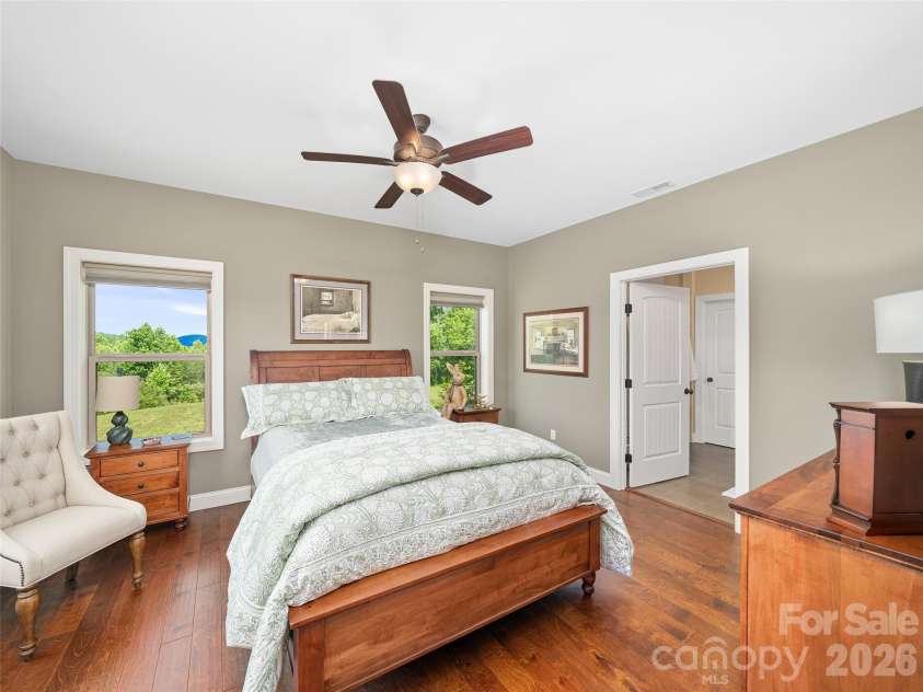 58 Sunny Morning Court, Hendersonville, NC 28792.  MLS# CAR4384357, YatesRealty ID 25156. 