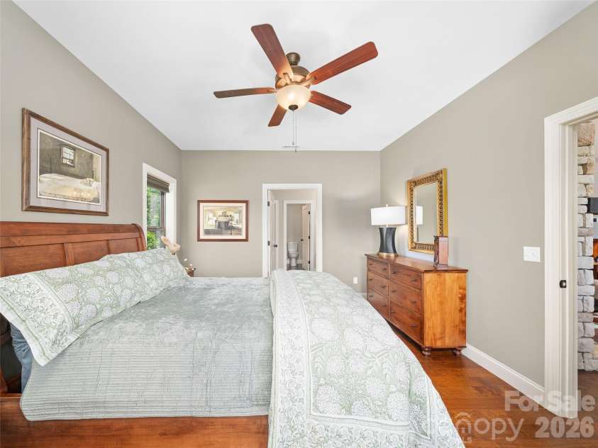 58 Sunny Morning Court, Hendersonville, NC 28792.  MLS# CAR4384357, YatesRealty ID 25156. 