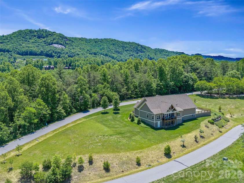 58 Sunny Morning Court, Hendersonville, NC 28792.  MLS# CAR4384357, YatesRealty ID 25156. 