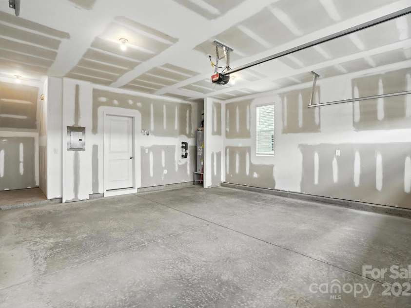7140 Hodges Meadow Lane, Charlotte, NC 28213.  MLS# CAR4280479, YatesRealty ID 25157. 