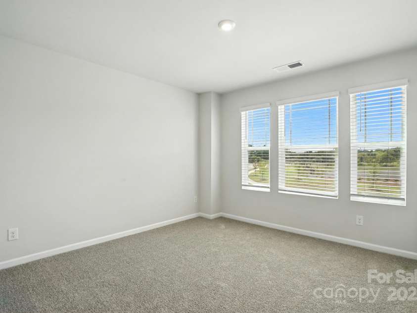 7140 Hodges Meadow Lane, Charlotte, NC 28213.  MLS# CAR4280479, YatesRealty ID 25157. 