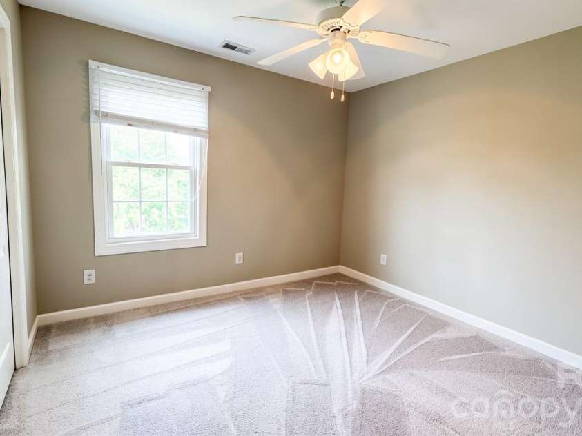 7218 Quail Ridge Drive, Charlotte, NC 28226.  MLS# CAR4383333, YatesRealty ID 25157. 