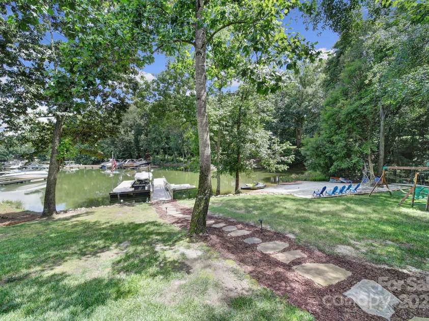 166 Atlantic Way, Mooresville, NC 28117.  MLS# CAR4277793, YatesRealty ID 25158. 