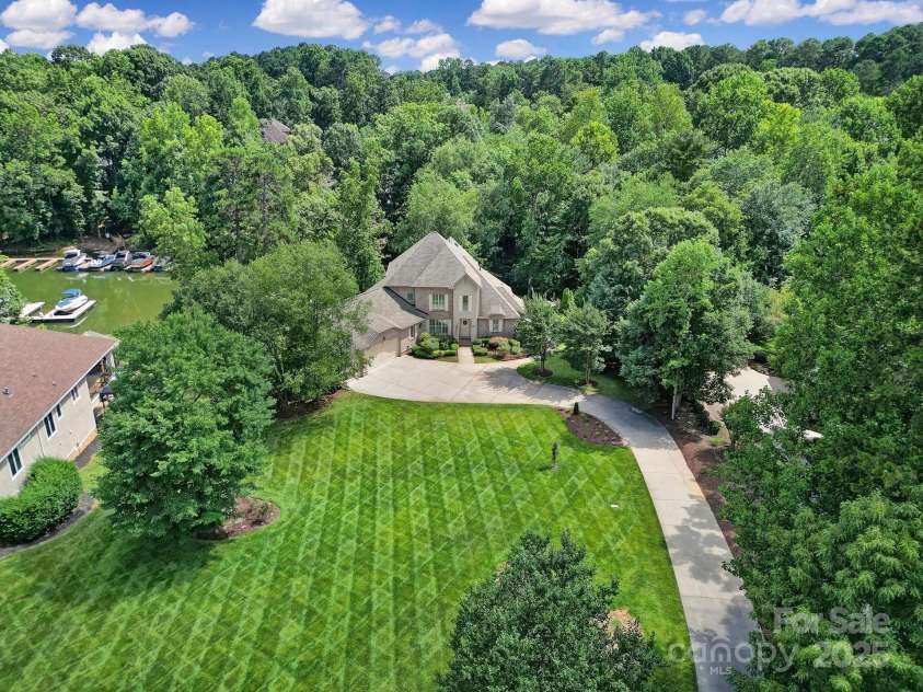 166 Atlantic Way, Mooresville, NC 28117.  MLS# CAR4277793, YatesRealty ID 25158. 