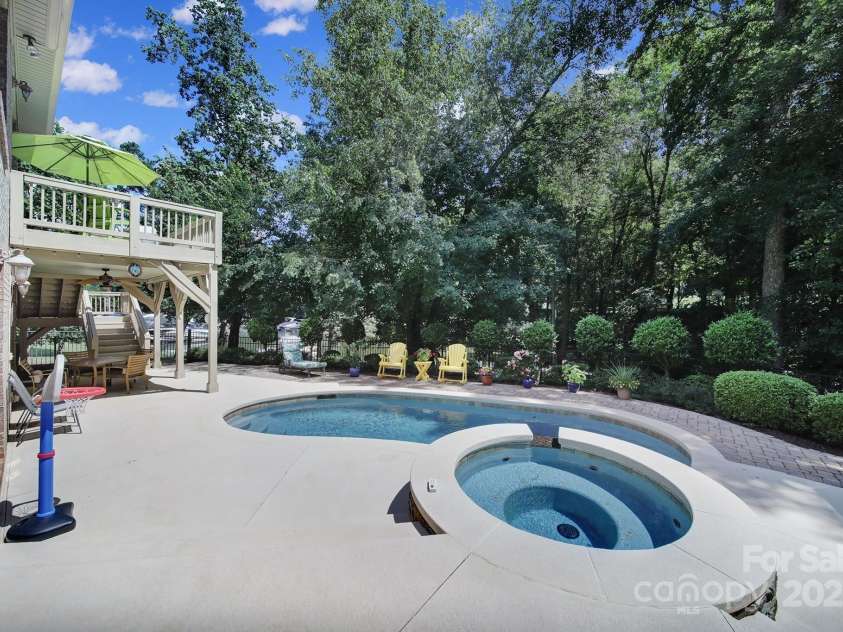 166 Atlantic Way, Mooresville, NC 28117.  MLS# CAR4277793, YatesRealty ID 25158. 