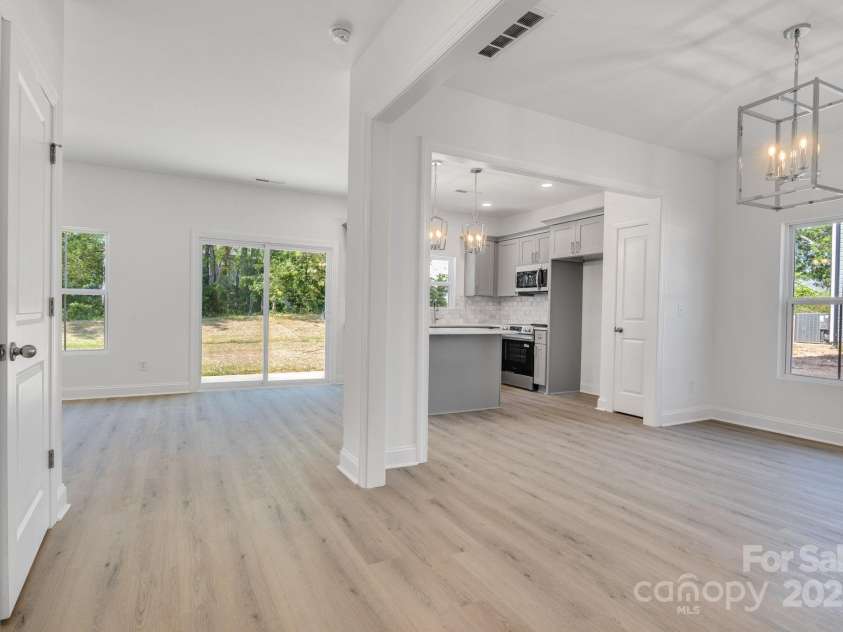 465 Contentment Court, Kannapolis, NC 28081.  MLS# CAR4280489, YatesRealty ID 25159. 