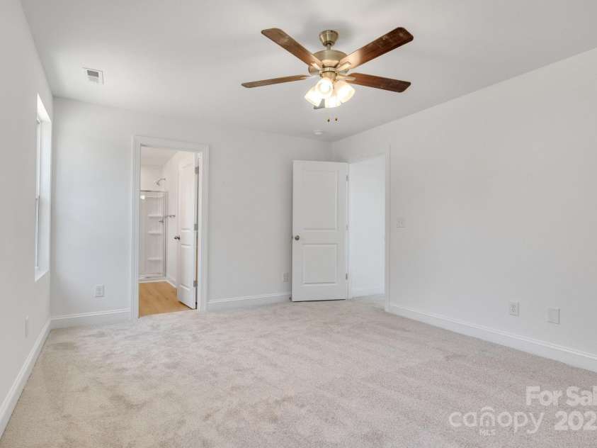 465 Contentment Court, Kannapolis, NC 28081.  MLS# CAR4280489, YatesRealty ID 25159. 