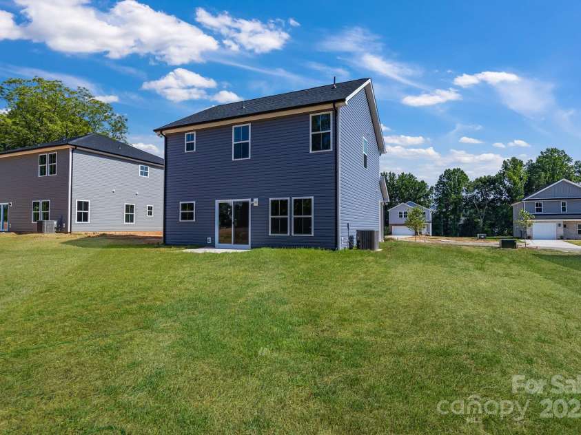 465 Contentment Court, Kannapolis, NC 28081.  MLS# CAR4280489, YatesRealty ID 25159. 