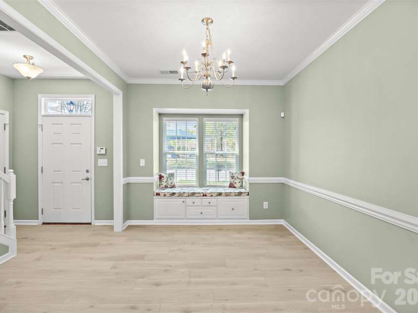 9548 Birkwood Court, Charlotte, NC 28278.  MLS# CAR4363616, YatesRealty ID 25159. 