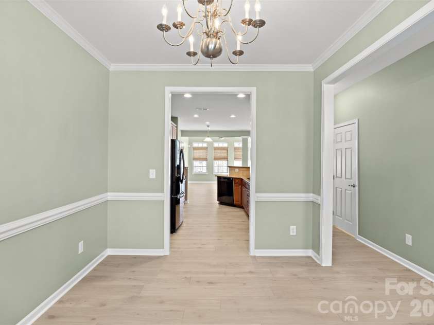 9548 Birkwood Court, Charlotte, NC 28278.  MLS# CAR4363616, YatesRealty ID 25159. 