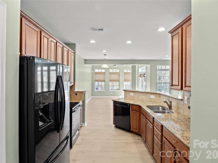 9548 Birkwood Court, Charlotte, NC 28278.  MLS# CAR4363616, YatesRealty ID 25159. 