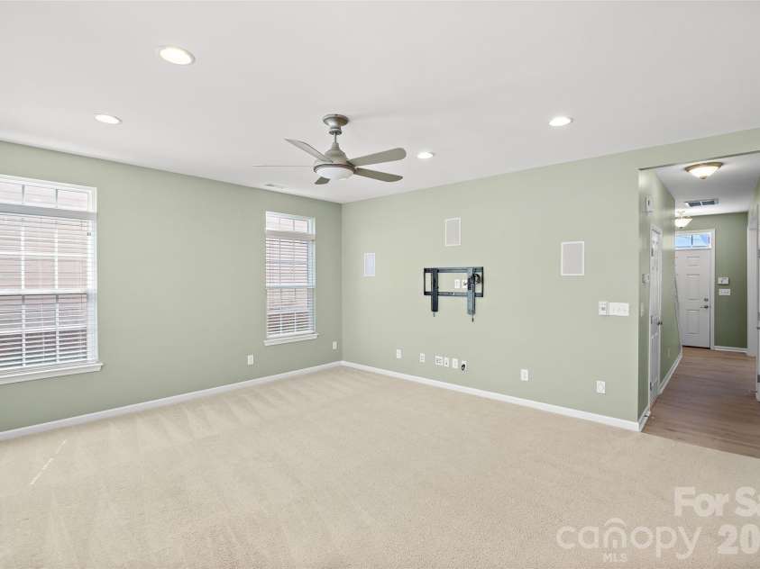 9548 Birkwood Court, Charlotte, NC 28278.  MLS# CAR4363616, YatesRealty ID 25159. 