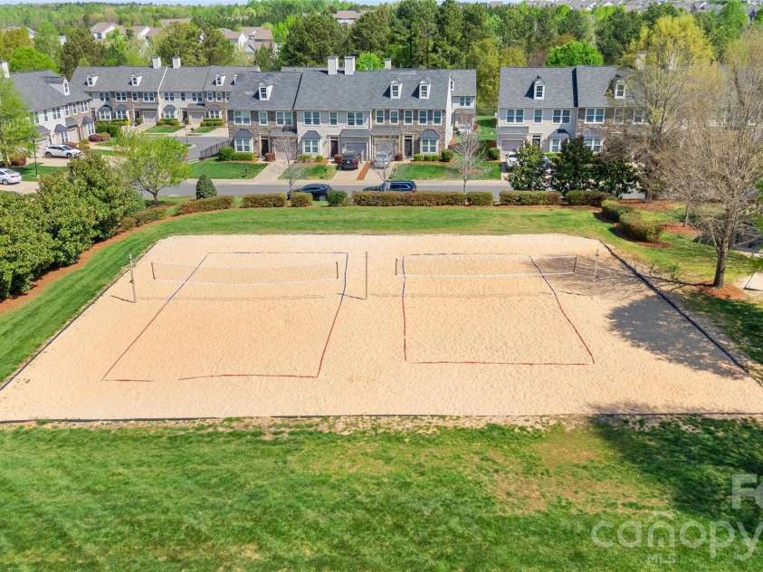 9548 Birkwood Court, Charlotte, NC 28278.  MLS# CAR4363616, YatesRealty ID 25159. 