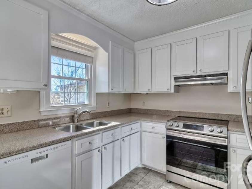 1139 Merribrook Lane, Lancaster, SC 29720.  MLS# CAR4334036, YatesRealty ID 2516. 