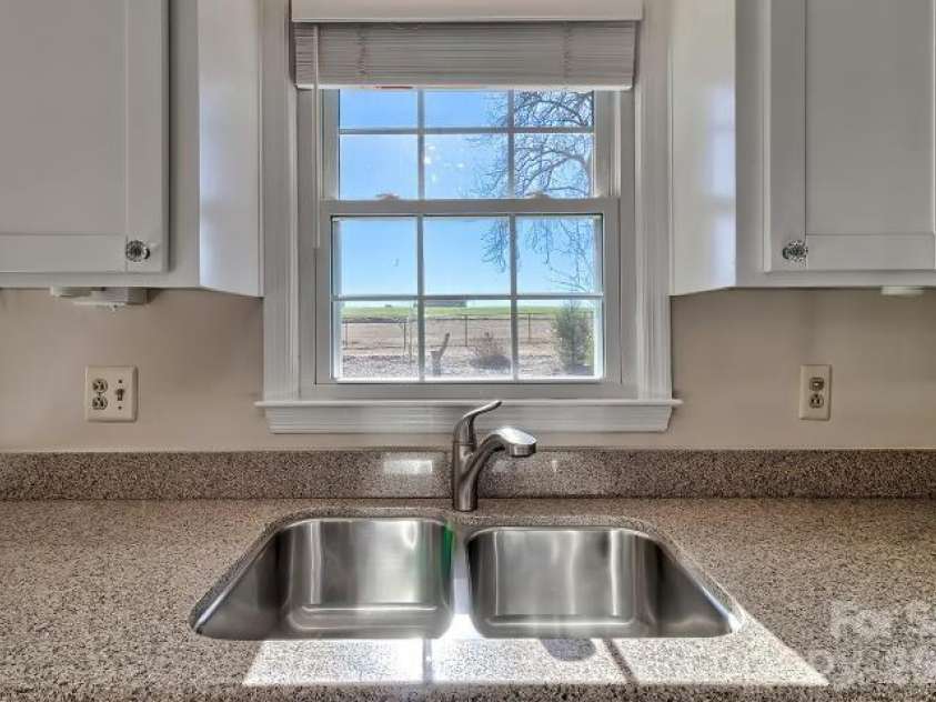 1139 Merribrook Lane, Lancaster, SC 29720.  MLS# CAR4334036, YatesRealty ID 2516. 