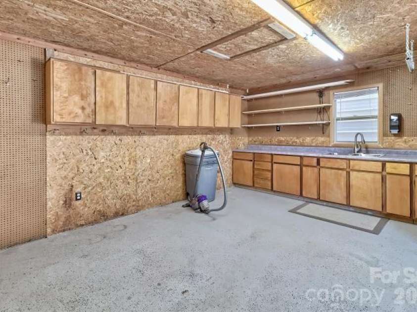 1139 Merribrook Lane, Lancaster, SC 29720.  MLS# CAR4334036, YatesRealty ID 2516. 