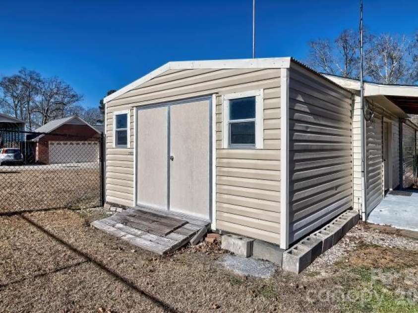 1139 Merribrook Lane, Lancaster, SC 29720.  MLS# CAR4334036, YatesRealty ID 2516. 