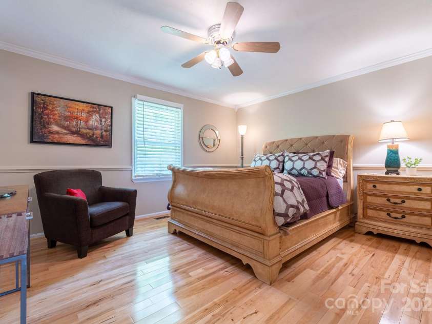 3711 Davis Drive, Charlotte, NC 28270.  MLS# CAR4274026, YatesRealty ID 2516. 