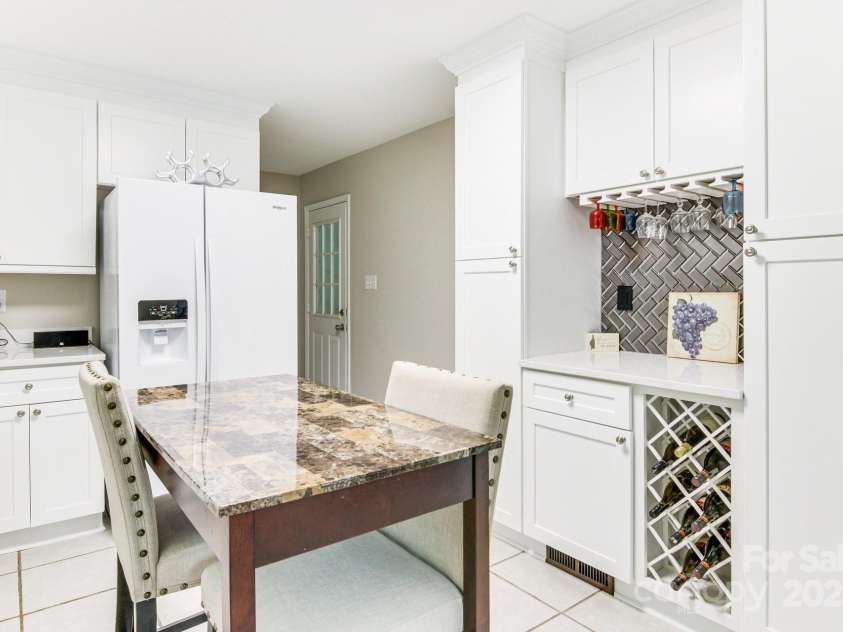 3711 Davis Drive, Charlotte, NC 28270.  MLS# CAR4274026, YatesRealty ID 2516. 