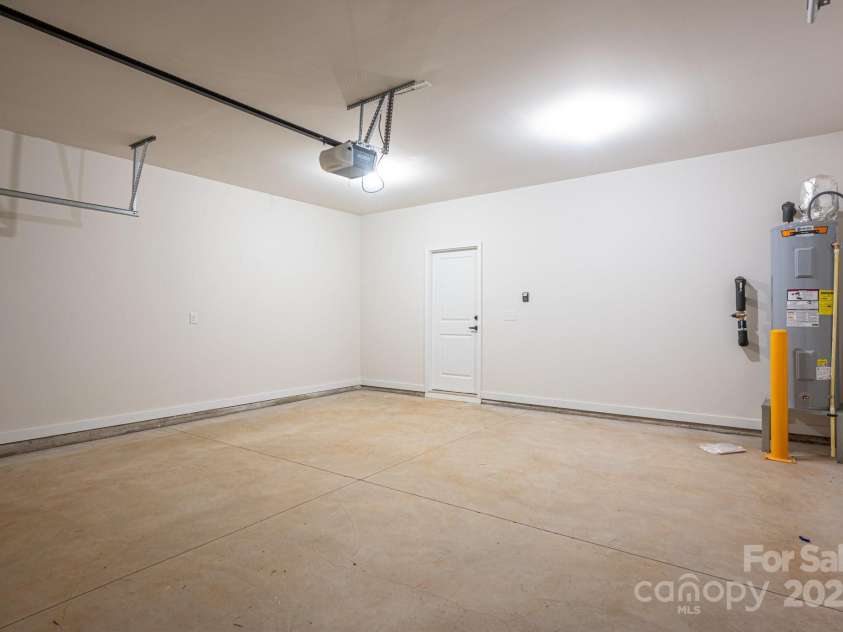 837 32nd Street, Conover, NC 28613.  MLS# CAR4280291, YatesRealty ID 25160. 