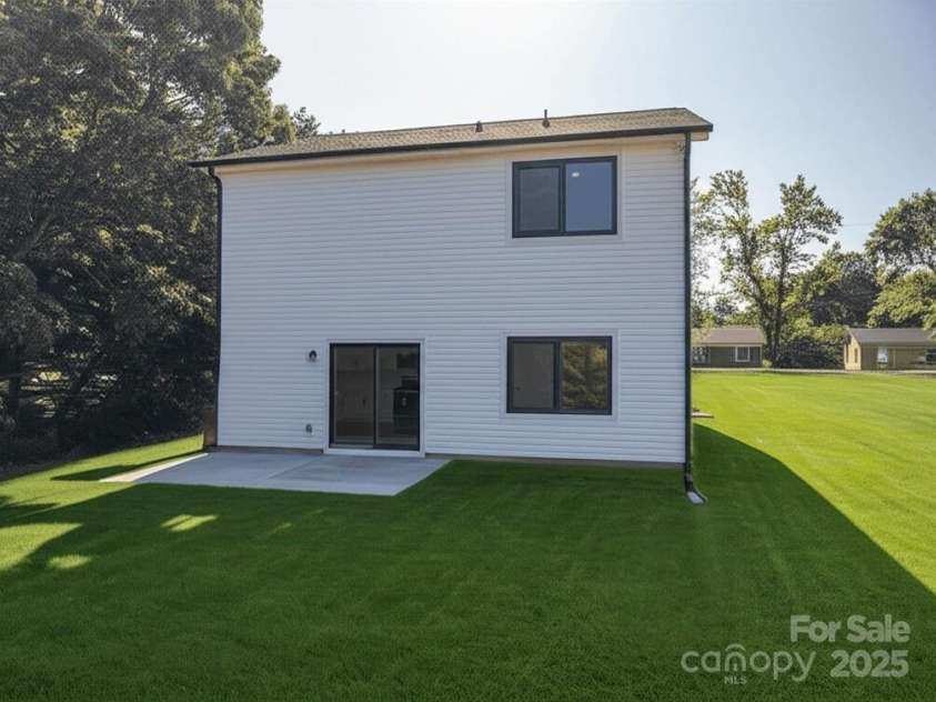 837 32nd Street, Conover, NC 28613.  MLS# CAR4280291, YatesRealty ID 25160. 