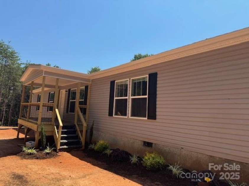 4163 Tallent Road, Morganton, NC 28655.  MLS# CAR4280125, YatesRealty ID 25161. 