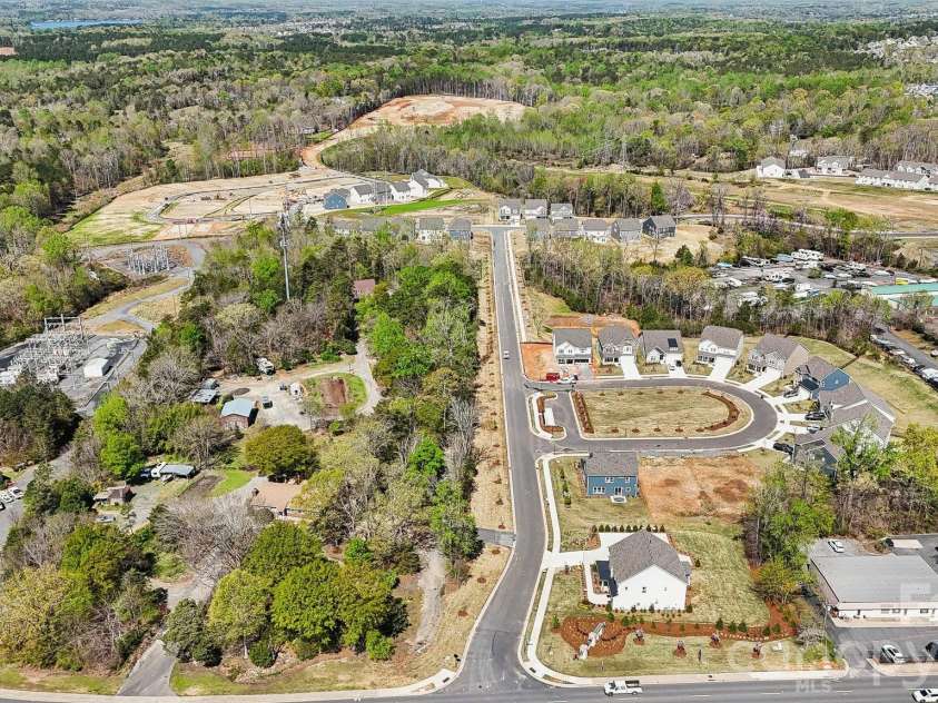 5068 Duval Circle, Tega Cay, SC 29708.  MLS# CAR4329957, YatesRealty ID 25162. River Falls Community