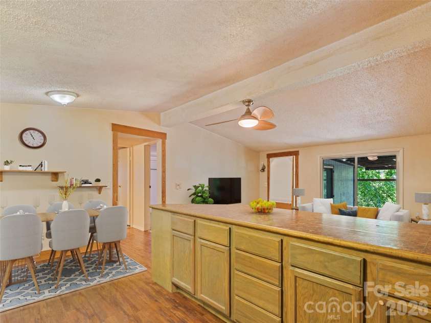 102 Serenity Lane, Clyde, NC 28721.  MLS# CAR4384211, YatesRealty ID 25163. 