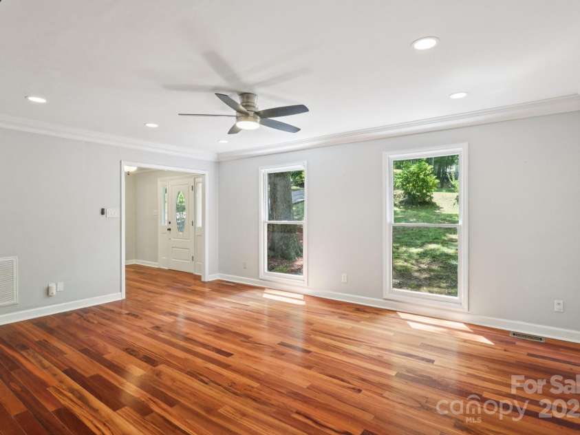 8 Hickory Ridge Court, Clover, SC 29710.  MLS# CAR4276802, YatesRealty ID 25166. 