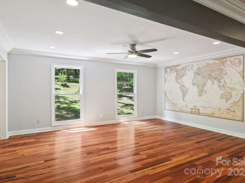 8 Hickory Ridge Court, Clover, SC 29710.  MLS# CAR4276802, YatesRealty ID 25166. 