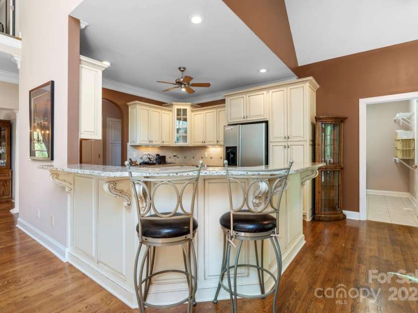 2301 Willow Creek Drive, Newton, NC 28658.  MLS# CAR4280417, YatesRealty ID 25167. 