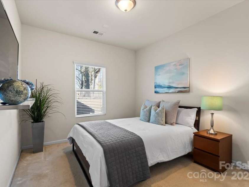 5703 Eleanor Rigby Road, Charlotte, NC 28278.  MLS# CAR4232389, YatesRealty ID 2517. Downstairs bedroom